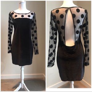 ✨NEVER WORN✨ BCBG open back dress